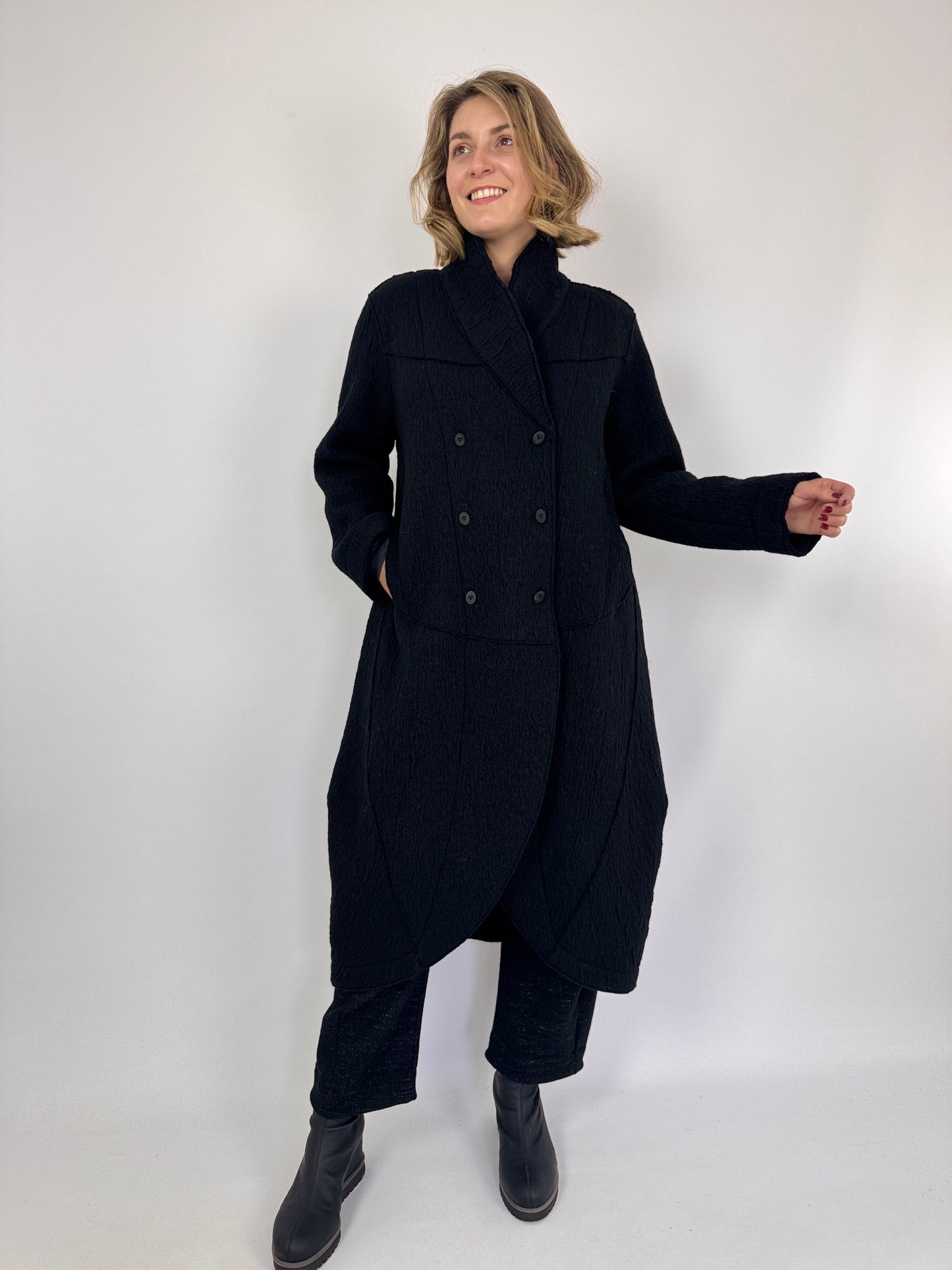 Transit Par-Such X330 Coat Black