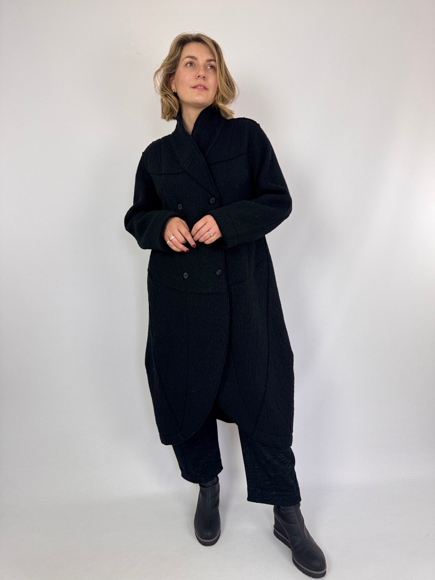 Transit Par-Such X330 Coat Black
