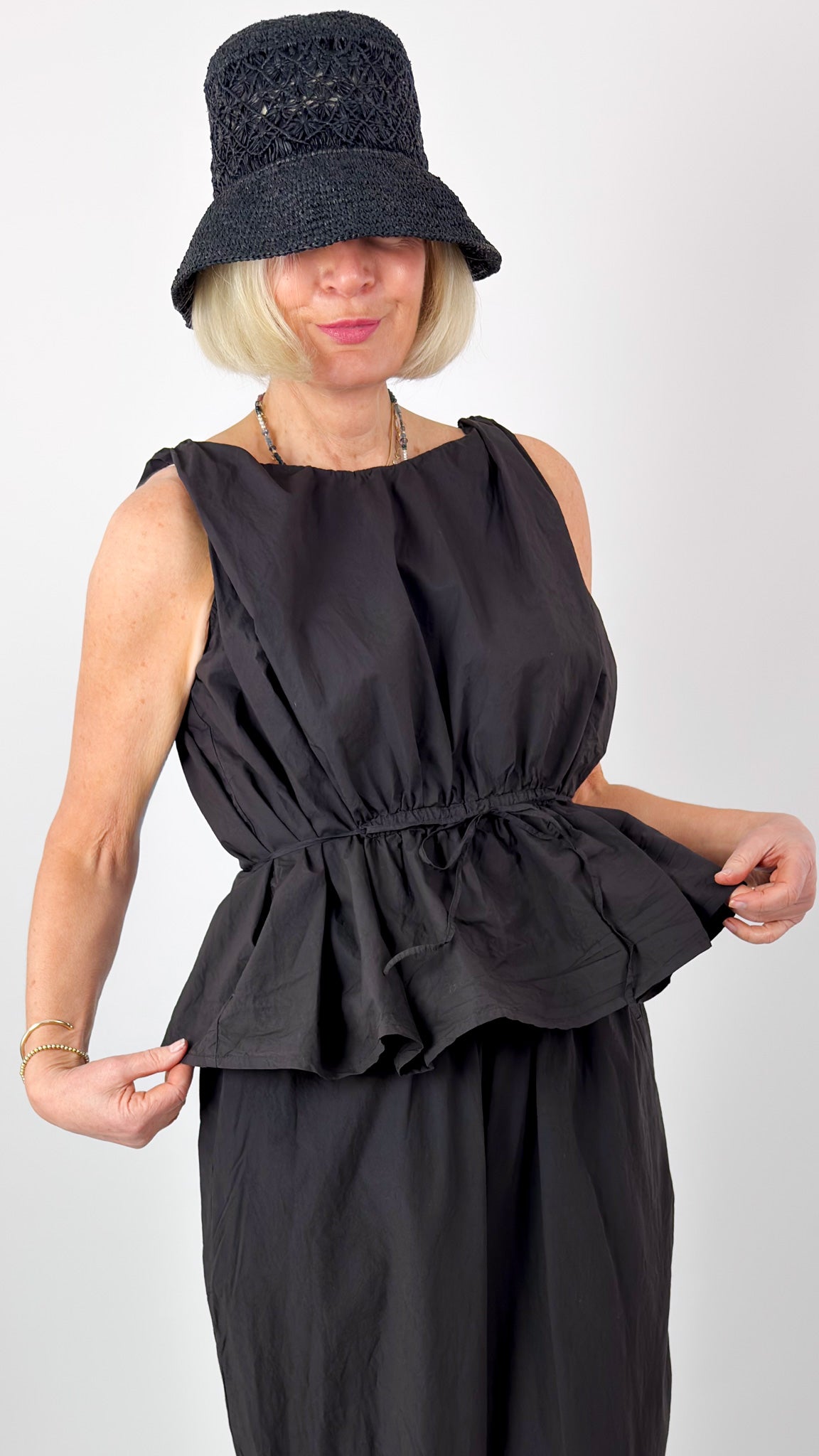 Manuelle Guibal 7033 Wigwi Top Onyx Cordelia James Manuelle Guibal 7033 Wigwi Top Onyx Cordelia James