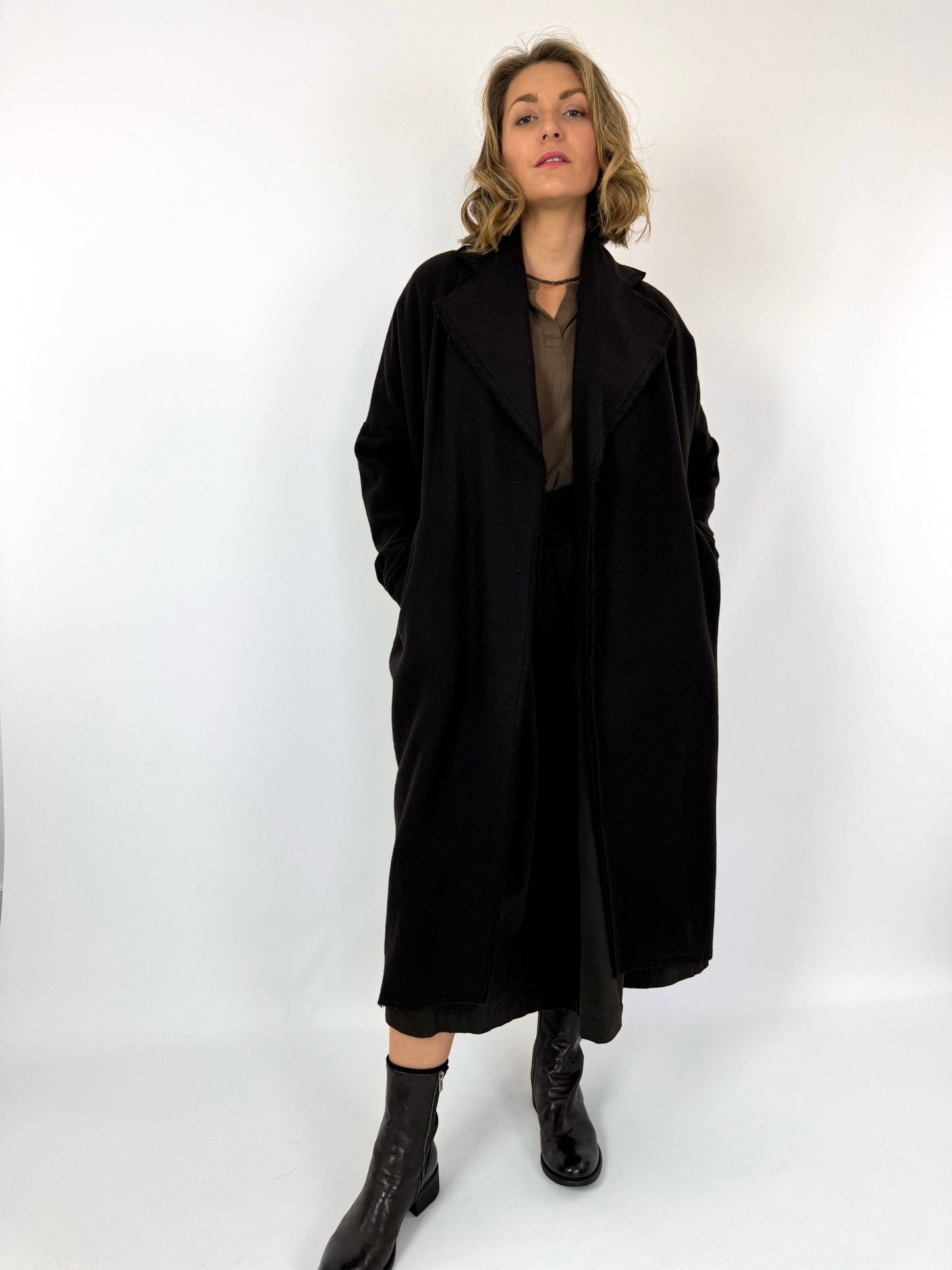 Aequamente 209 Coat Ebano