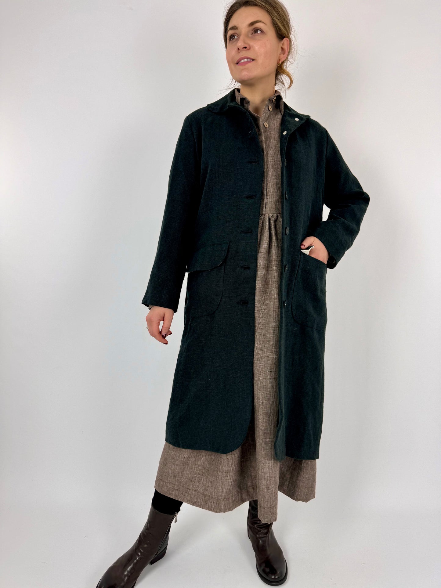 Der Antagonist 25 Coat Black