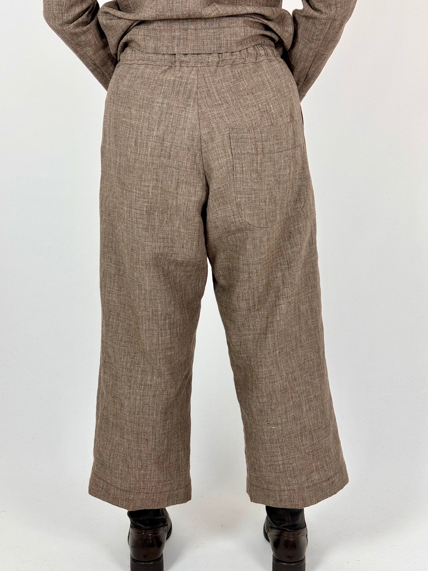 Der Antagonist 13 Trousers Brown Check