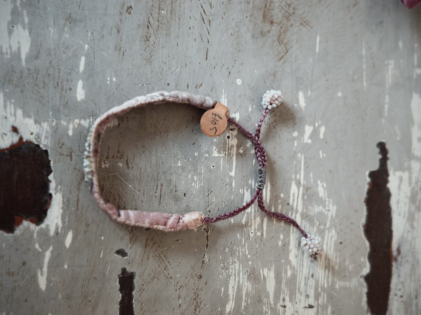 Antomoon Embroidered Silk Bracelet No.21