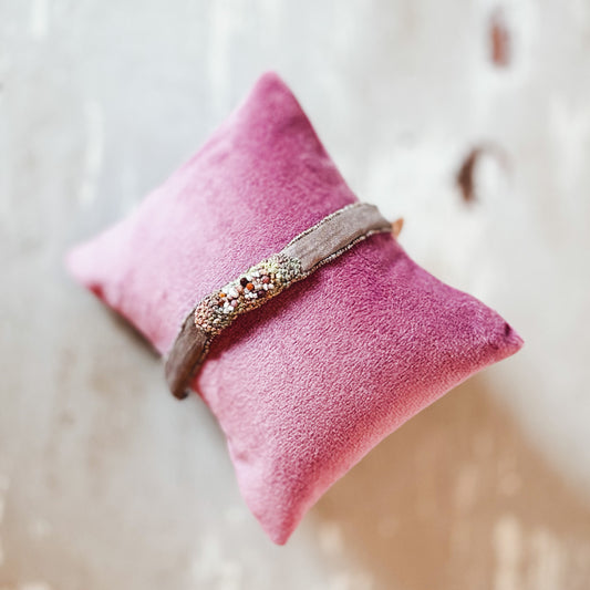 Antomoon Embroidered Silk Bracelet No.23