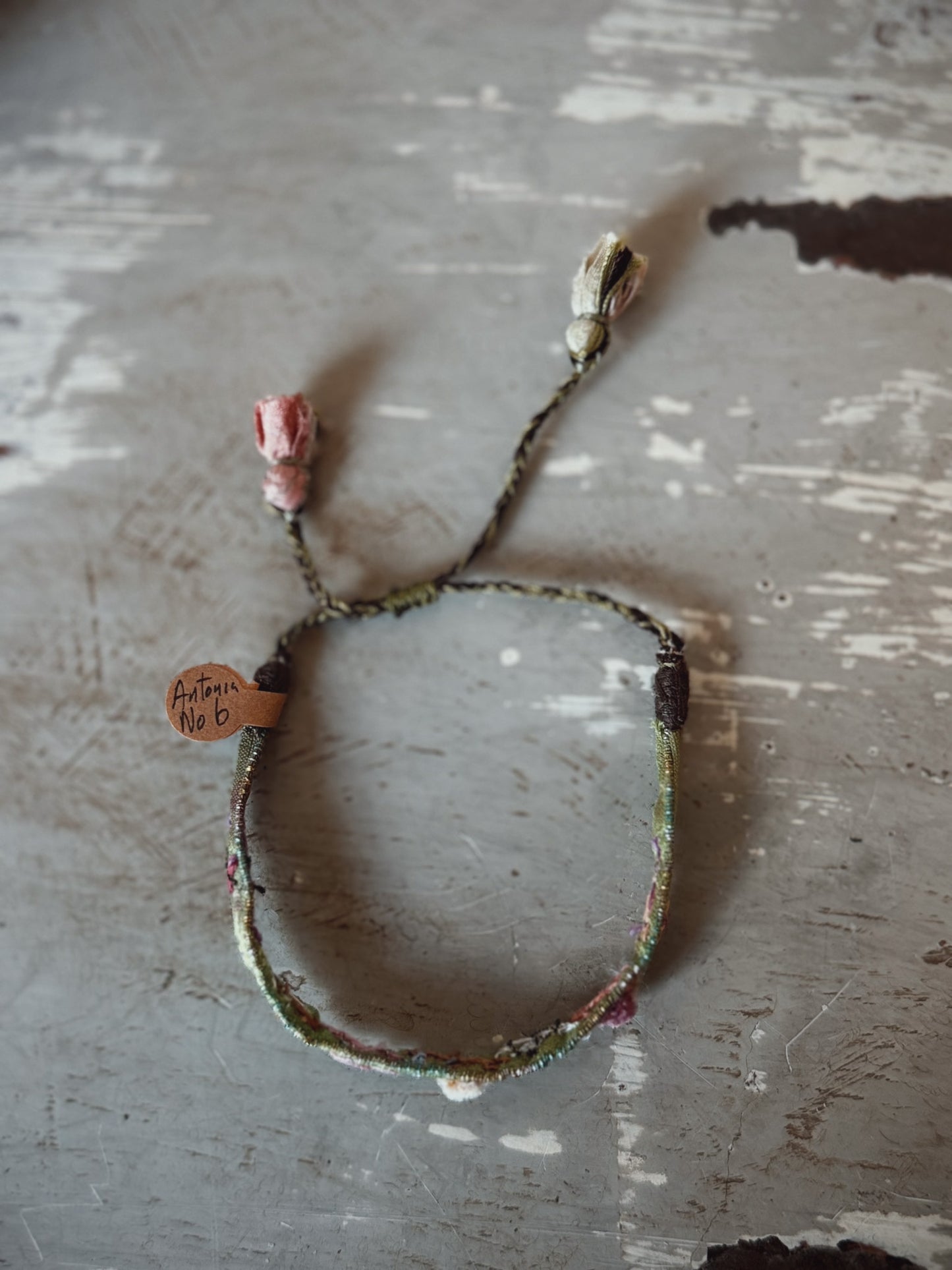 Antomoon Embroidered Silk Bracelet No.6
