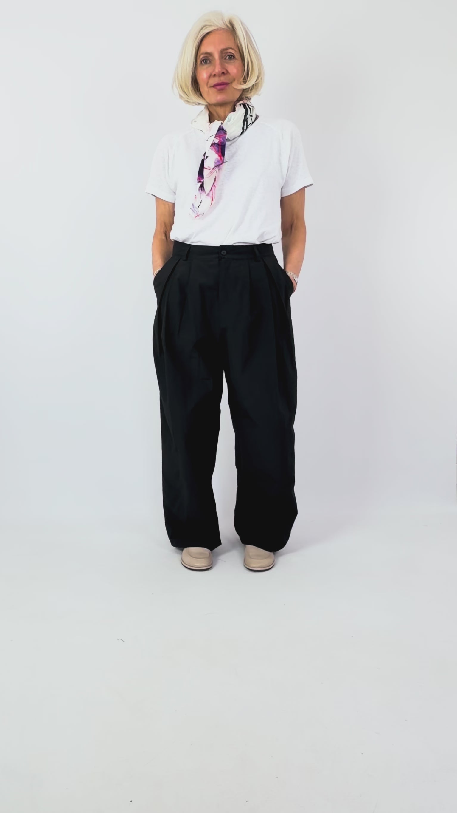 Apuntob 2048 Trousers Black – Cordelia James